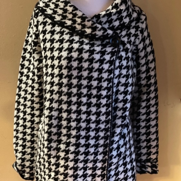 NOT FOR SALE - Picture 2 of 5